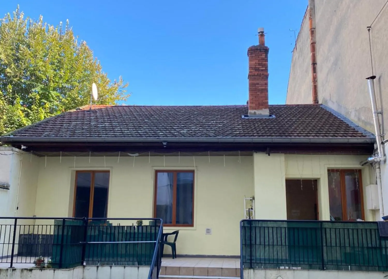 Appartement En Face De La Gare No1 à Roanne Séjour chez l'habitant